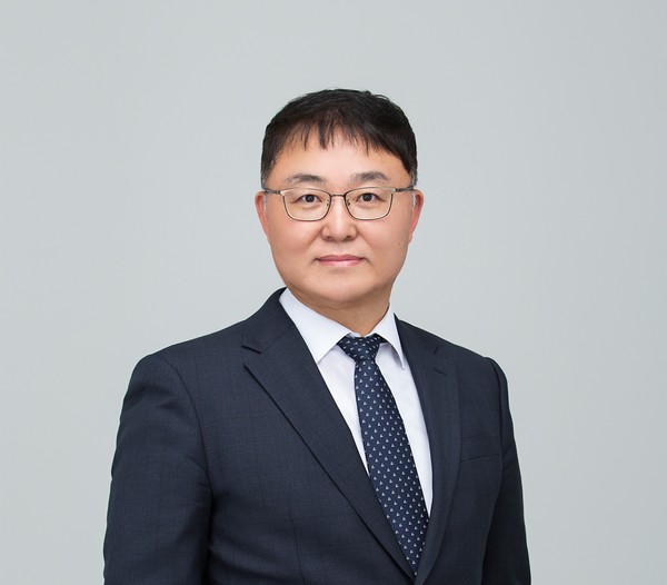 아픈 가족사 극복하고 감동적인 ‘인간 승리’ 현대두산인프라코어 오승현 대표이사